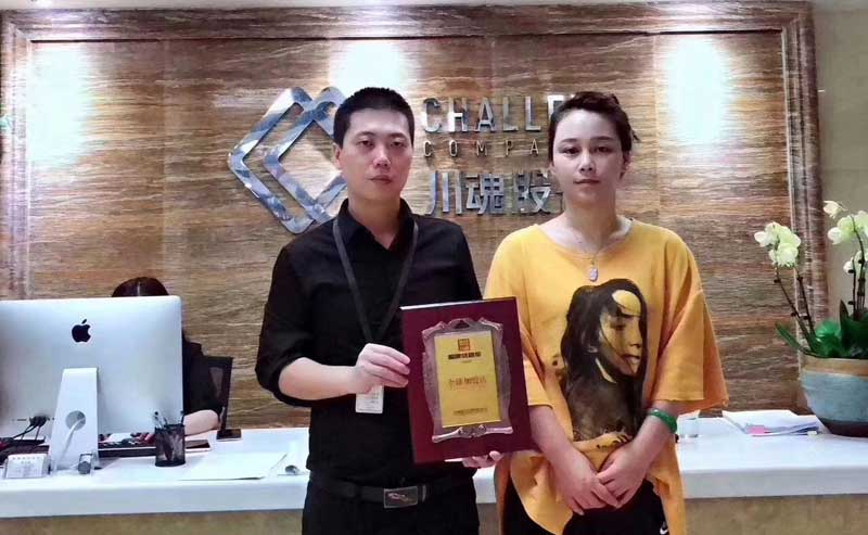 薛女士簽約口碑好的冒菜加盟品牌 薛女士簽約口碑好的冒菜加盟品牌