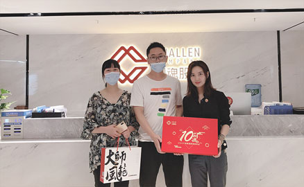 萬(wàn)哥夫婦倆人完全不懂餐飲