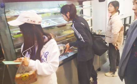 加盟一個冒菜店需要了解些什么？