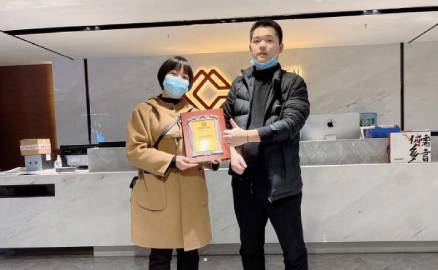 四川的邱女士做服飾生意10多年轉(zhuǎn)行餐飲