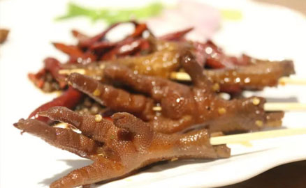 在成都，什么都能成為吃冒菜的理由