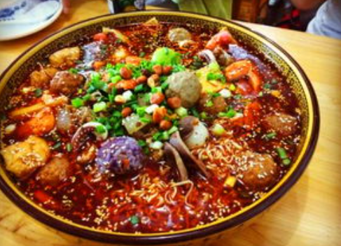 三萬(wàn)塊錢(qián)能開(kāi)冒菜店嗎