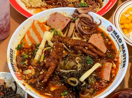 為什么這么多年輕人喜歡吃帽牌貨冒菜