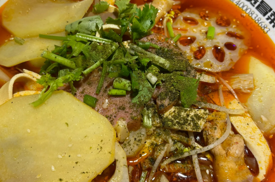 火鍋與冒菜的區(qū)別（火鍋和冒菜有什么不同）