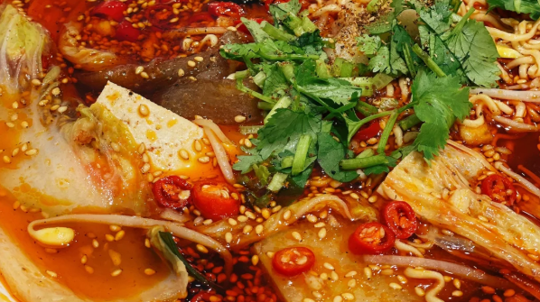 想開冒菜店？年利潤真相分析