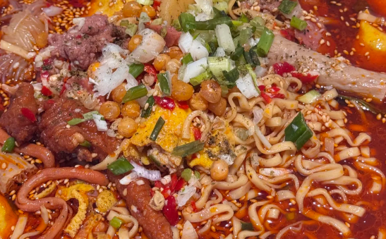 冒菜加盟哪里好？帽牌貨冒菜是個不錯之選