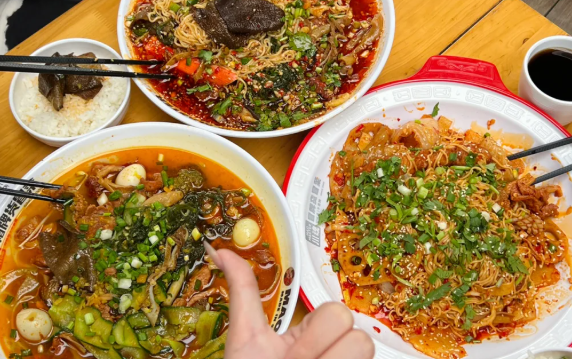 現(xiàn)在愛吃冒菜的人多不多？