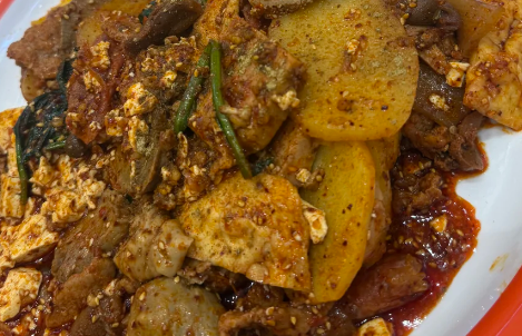 開冒菜店沒人來？帽牌貨這些經(jīng)營招數(shù)學(xué)起來