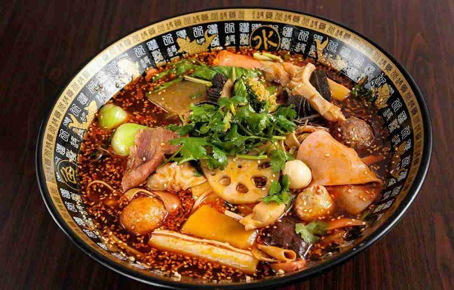 開冒菜店賺錢嗎，開一家冒菜店需要注意什么？